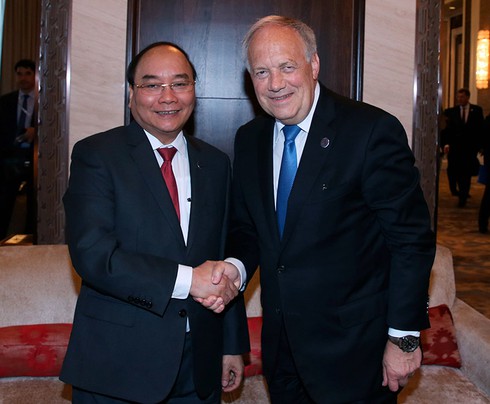 Thủ tướng Nguyễn Xuân Phúc bàn về Biển Đông với lãnh đạo Á - Âu bên lề ASEM 11 - ảnh 1