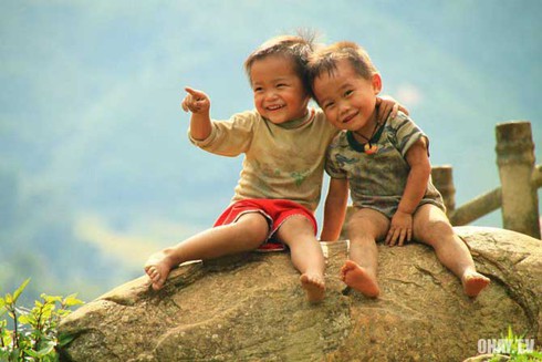 Để trẻ em bẩn hay sạch tốt hơn? - ảnh 1