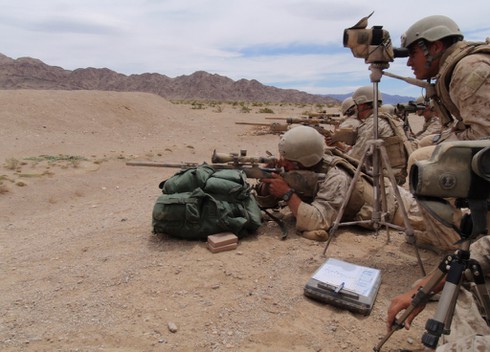 Khó tin: Lính bắn tỉa Canada bắn trúng mục tiêu cách 3.500 m - ảnh 1