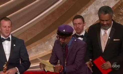 'BlacKkKlansman' thắng giải kịch bản chuyển thể