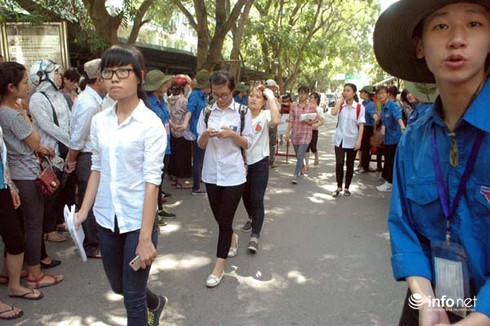 Bài thi đánh giá năng lực của ĐHQGHN giống kỳ thi ba chung - ảnh 1