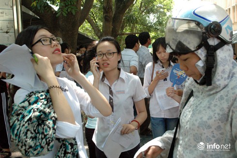 Những câu hỏi lạ trong đề thi vào ĐHQGHN 2015 là hoàn toàn bịa đặt - ảnh 2