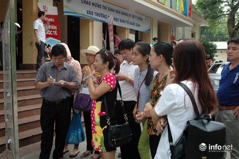Chưa chốt điểm xét tuyển NV1, thí sinh chưa thể biết đỗ hay trượt ĐH - ảnh 3
