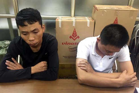 Tóm sống “kho” thuốc lá 555 di động ở Thủ đô - ảnh 2