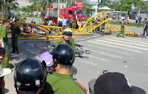 Kinh hoàng sập cần cẩu khiến 3 người thương vong ở Hải Phòng - ảnh 3