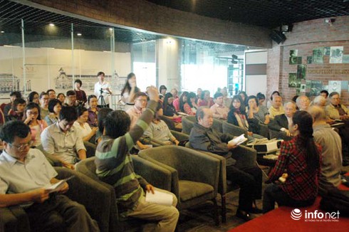 Đừng bắt trẻ 3 tuổi giao tiếp được với Tổng thống Mỹ - ảnh 1