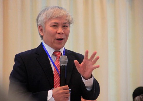 GS Trần Ngọc Vương: Trường ĐH Tôn Đức Thắng chưa đủ uy tín để phong giáo sư - ảnh 2