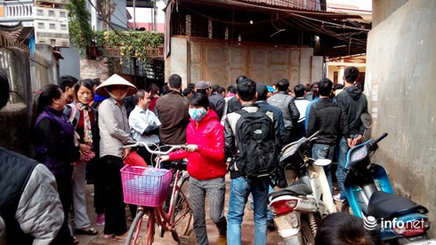 Nghi phạm đâm chết 2 bố con ở Hà Nội bị khởi tố 2 tội giết người, cướp tài sản - ảnh 2