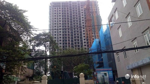 Hà Nội: Sập giàn giáo công trình xây dựng, ít nhất một người tử vong - ảnh 2