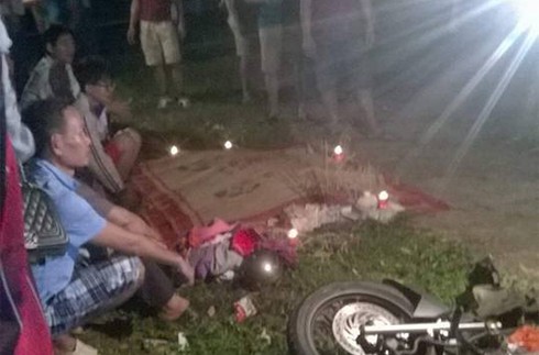 Xe tải đâm xe Airblade khiến 3 người trong một gia đình thương vong - ảnh 2