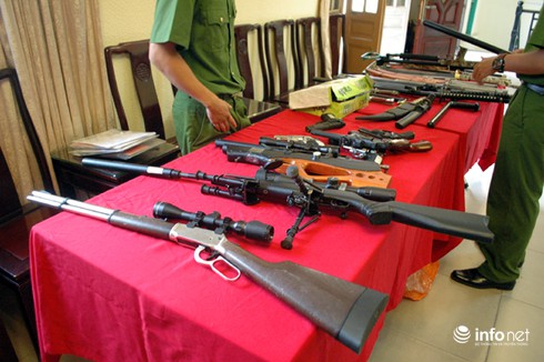 Côn đồ Hà thành đẩy người từ tầng 3 xuống đường - ảnh 2