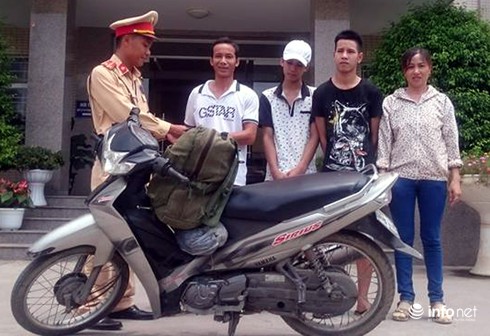 Nghe dụ dỗ, 2 thanh niên trốn nhà lúc nửa đêm để lên Hà Nội - ảnh 1