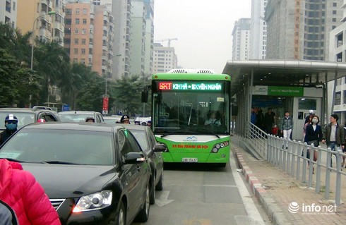 Hà Nội lắp dải phân cách ưu tiên cho xe buýt nhanh BRT - ảnh 3