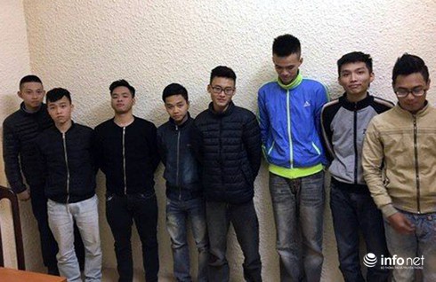 Nhóm quái xế 9X gây náo loạn đường phố trong đêm bị bắt - ảnh 1