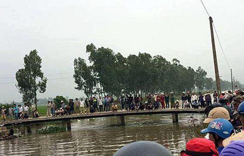 Nam thanh niên tử vong dưới sông, nghi bị truy sát - ảnh 1