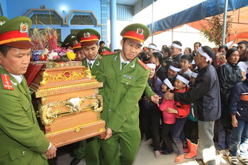 Hơn 1000 chiến sĩ công an bị thương,hy sinh khi làm nhiệm vụ từ năm 1986 đến nay - ảnh 1