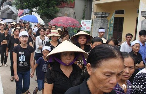 Cảnh đau buồn bao trùm xóm nhỏ có 4 người đuối nước thương tâm - ảnh 3