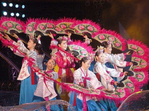 Nhiều hoạt động kỷ niệm 20 năm quan hệ ngoại giao Việt - Hàn - ảnh 1