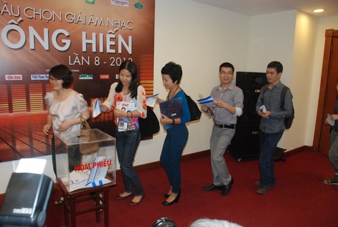 Âm nhạc Cống hiến ‘loại’ các trang thông tin điện tử - ảnh 2