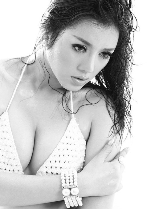 Không sexy, Lý Nhã Kỳ trông như thế nào? - ảnh 2