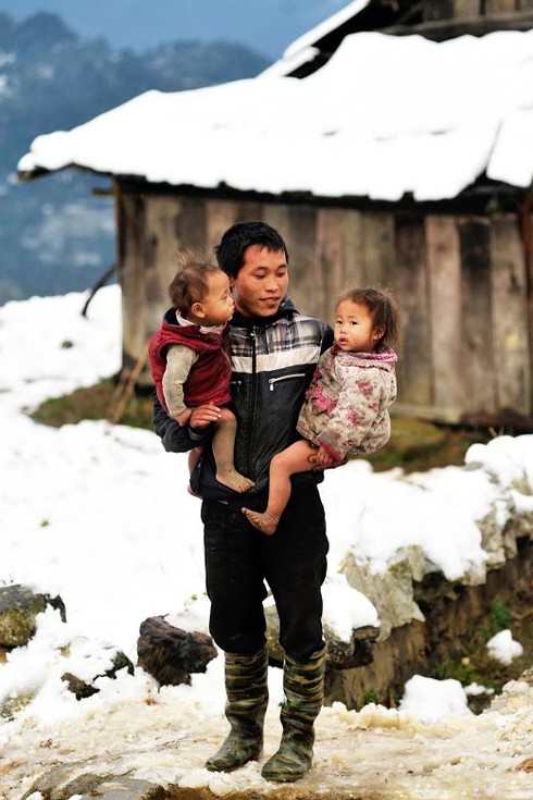 Mua ảnh tuyết Sa Pa ủng hộ trẻ em vùng cao - ảnh 2