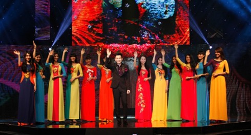 Clip chúc tết Xuân Giáp Ngọ của nghệ sĩ - ảnh 1