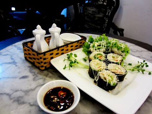 Nhà hàng chay Ngọc Linh: Thanh tịnh giữa lòng Sài Gòn - ảnh 9