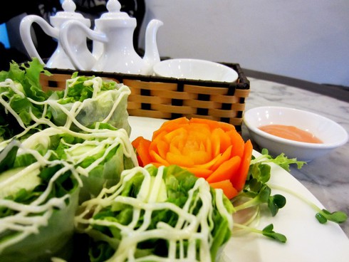 Nhà hàng chay Ngọc Linh: Thanh tịnh giữa lòng Sài Gòn - ảnh 5