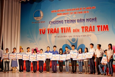 Cảm động đêm nhạc cho người khuyết tật - ảnh 9