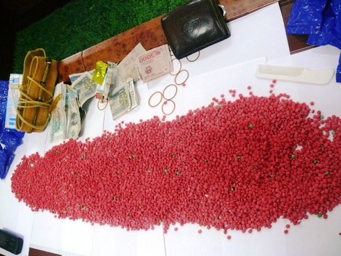 Hà Tĩnh: Bắt vụ vận chuyển 10 ngàn viên hồng phiến - ảnh 2