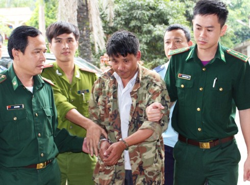 Khởi tố vụ án vận chuyển 2000 viên ma túy tổng hợp - ảnh 1