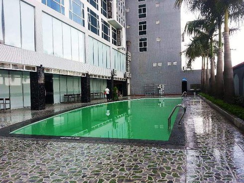 Bé trai 9 tuổi bị chết đuối tại bể bơi khách sạn Vinh Plaza - ảnh 1