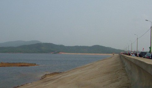 Hà Tĩnh nói gì về thông tin xả nước để ‘’phi tang’’ chất thải của Formosa? - ảnh 1