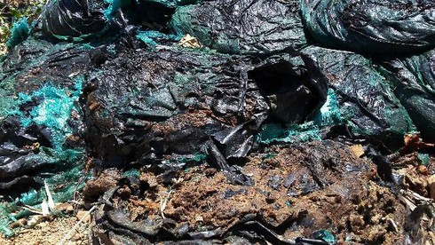 Hà Tĩnh: Lại phát hiện bãi rác khổng lồ trong trang trại - ảnh 7