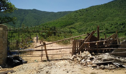 Hà Tĩnh: Lại phát hiện bãi rác khổng lồ trong trang trại - ảnh 9