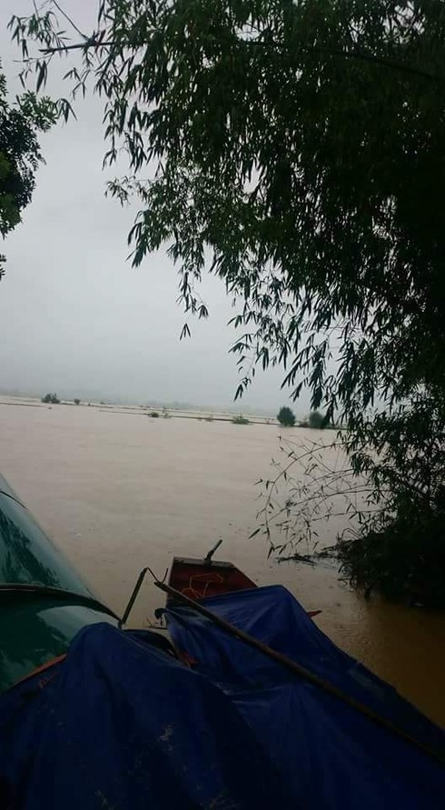 Hà Tĩnh: Hơn 30.000 học sinh phải nghỉ học do mưa lũ - ảnh 2