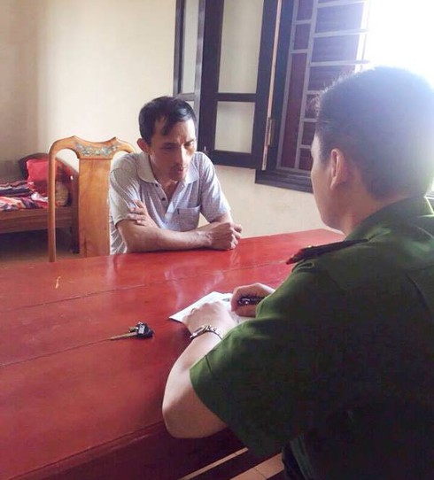 Bắt kẻ chuyên cướp giật túi xách phái yếu - ảnh 1