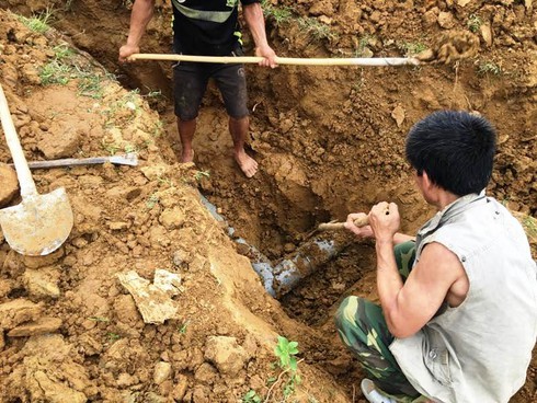 Cá chết bất thường ở Thanh Hóa: Phát hiện ống ngầm xả ra dòng sông Âm! - ảnh 1