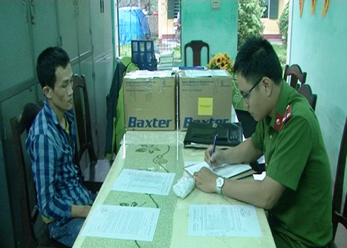 Huế: Bắt quả tang đối tượng mua bán gần 2kg chất ma túy trái phép - ảnh 1