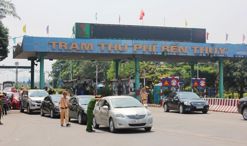 Bộ GTVT chủ trì họp giải quyết vướng mắc thu phí BOT qua cầu Bến Thủy - ảnh 1