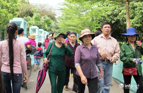 Khu di tích Kim Liên đón hàng ngàn lượt khách ngày đầu nghỉ lễ - ảnh 7
