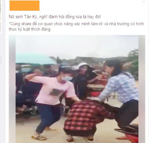 Nghệ An: Mâu thuẫn tình cảm, 2 học sinh xông vào đánh bạn dã man - ảnh 1