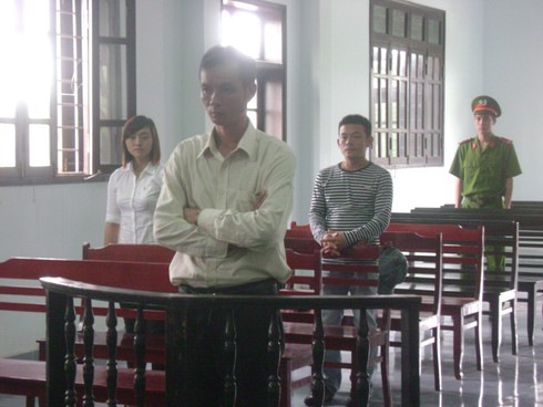 Lĩnh án tù vì đi vào đường cấm và đâm chết người - ảnh 1