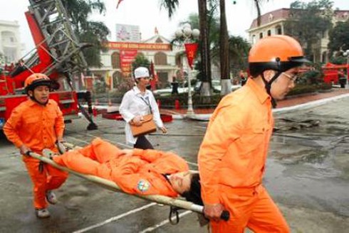 15.000 lượt người sẽ được huấn luyện ATVSLĐ trong năm 2013 - ảnh 1