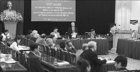 Góp ý sửa đổi Hiến pháp: Phải đặt Tổ quốc, nhân dân lên trên hết - ảnh 1