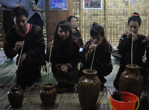 Độc đáo lễ rước cây nêu cầu an của người Ê Đê - ảnh 6