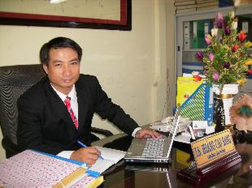 Phát tán video “đánh ghen lột quần áo” có vi phạm pháp luật? - ảnh 1