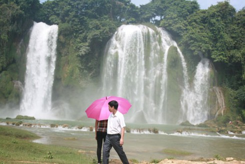 Cần có phim ngắn về “Sự thật cắm mốc Thác Bản Giốc” - ảnh 5