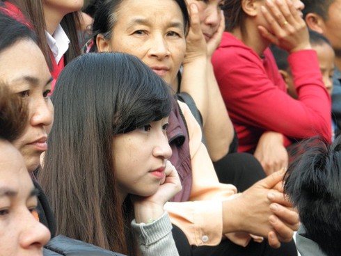 Lễ hội chùa Hương: Du khách hào hứng hành hương - ảnh 3