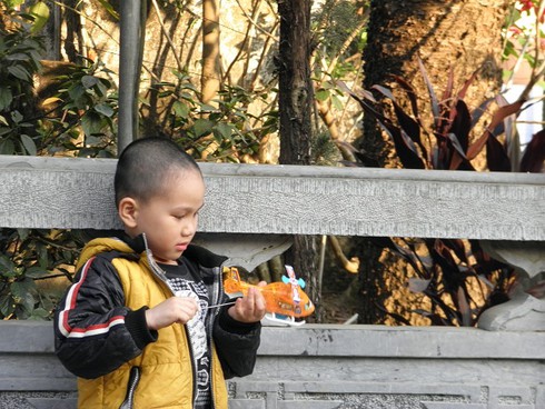 Lễ hội chùa Hương: Du khách hào hứng hành hương - ảnh 4